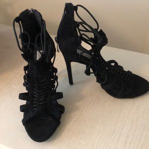 CAPE ROBBIN stiletto AVA